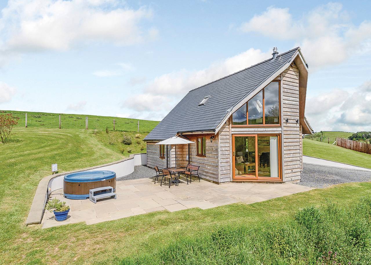 Chalet for 4 People in Mid-Wales, Powys
