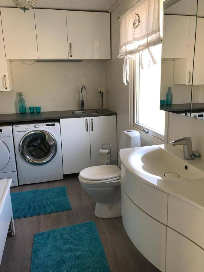 Ferienwohnung für 6 Personen, mit Terrasse und Seeblick sowie Ausblick in Ljungby - 2