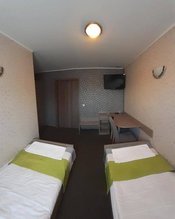 Twin Room with Shared Bathroom in Opole, Region Opole