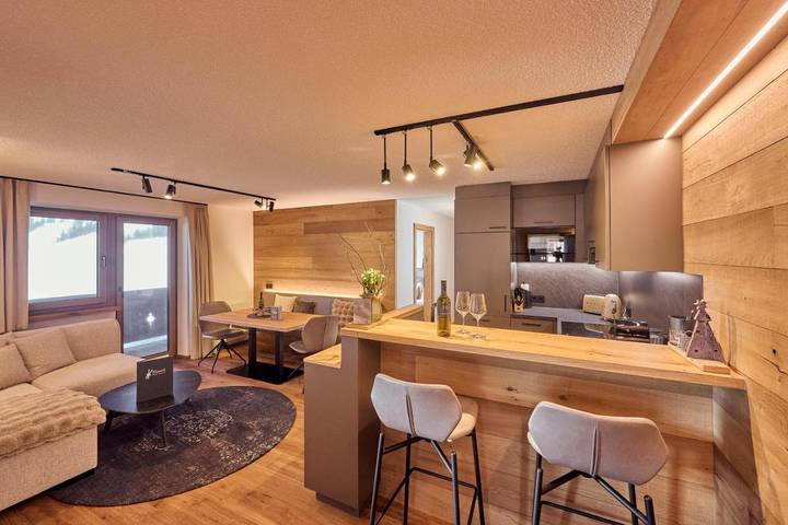 Vakantiewoning voor 3 personen, with Balkon and Terras as well as Tuin and Uitzicht in Lech