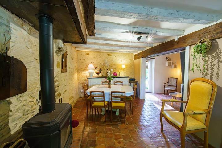 Location de vacances pour 6 personnes, avec Terrasse à Baudres