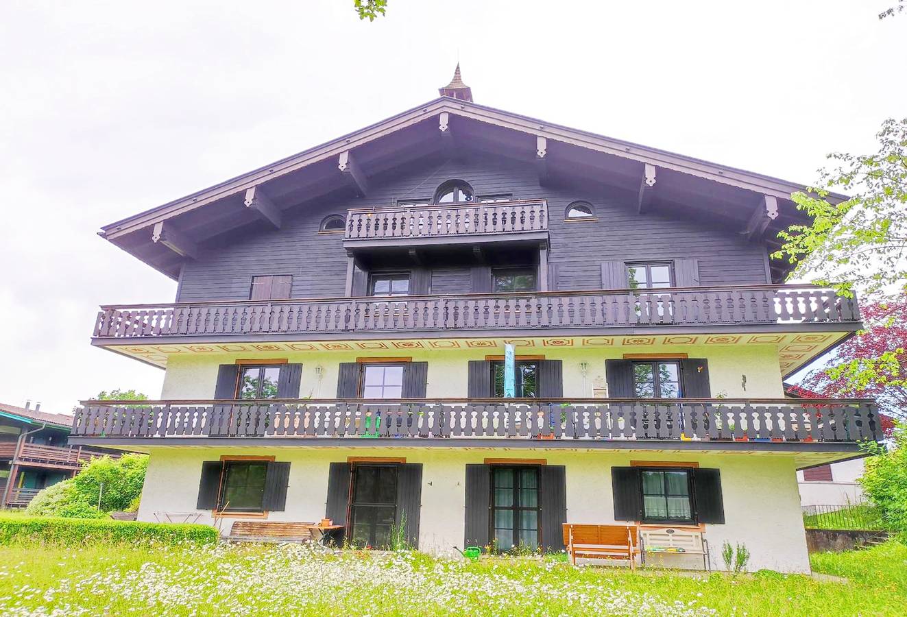 Ganze Ferienwohnung, Feichtenhof - Ferienwohnung Nr. 6, 65 qm, 1 Schlaf- und 1 Wohn-/Schlafzimmer, Balkon in Siegsdorf, Bayerische Alpen