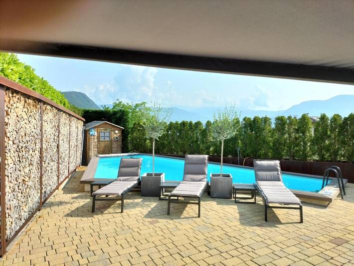 Ferienwohnung für 4 Personen, mit Garten und Pool sowie Ausblick, mit Haustier in Kaltern an der Weinstraße