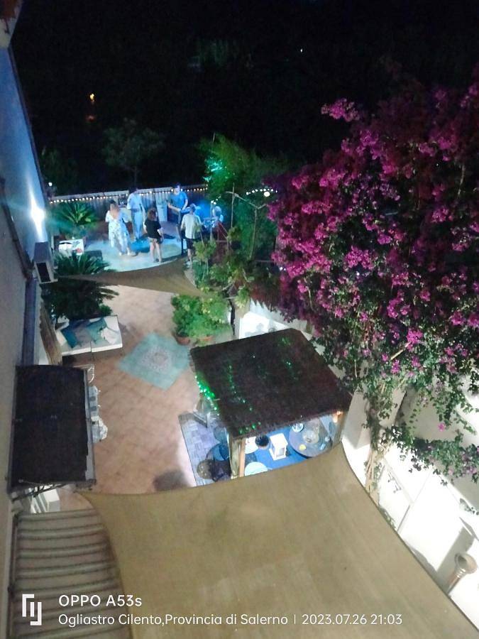 B&b per 4 persone, con giardino e panorama, adatto a famiglie con bambini in Ogliastro Cilento