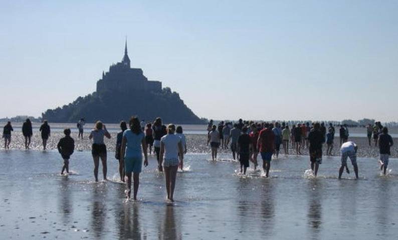 Location de vacances pour 9 personnes, avec Terrasse ainsi que Jardin et Vue dans Plage du Bec d'Andaine
