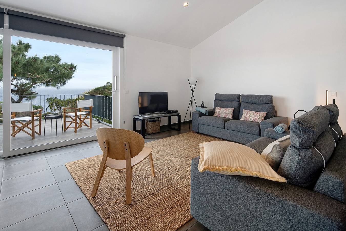 Appartement "Rocha do Mar 2" avec vue sur la mer, piscine partagée et Wi-Fi in Biscoitos, Terceira (Açores)