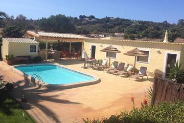 Villa für 4 Personen, mit Garten und Terrasse in Lagos