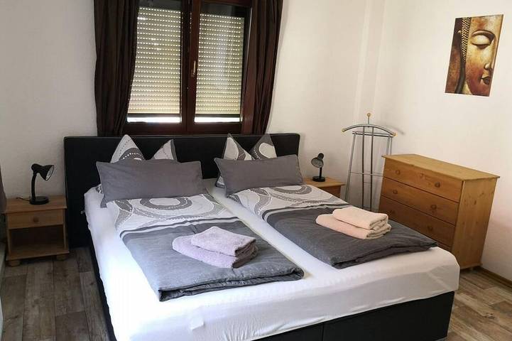 Ferienwohnung für 4 Personen, mit Sauna und Garten sowie Pool in Lengenfeld - 3