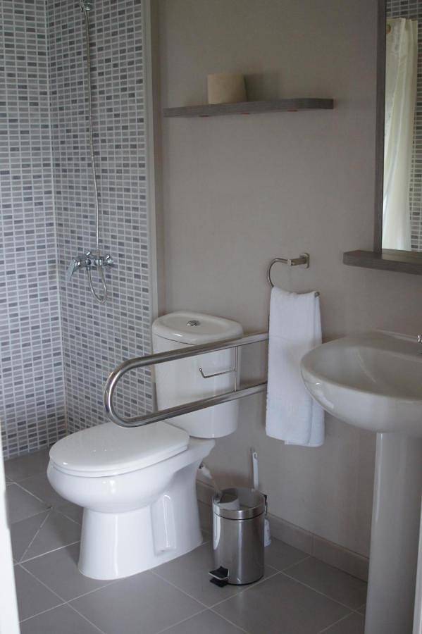 Location de vacances pour 3 personnes, avec bassin pour enfant ainsi que piscine et jardin, adapté aux familles à Zumaia - 3