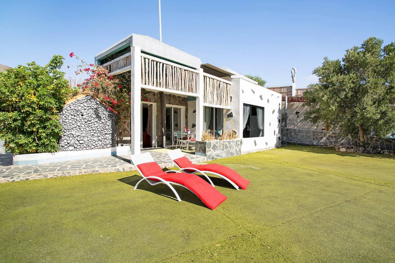 Finca Fani 3 avec vue sur la montagne, piscine partagée, Wi-Fi, terrasse et jardin in Agüimes, Gran Canaria Est