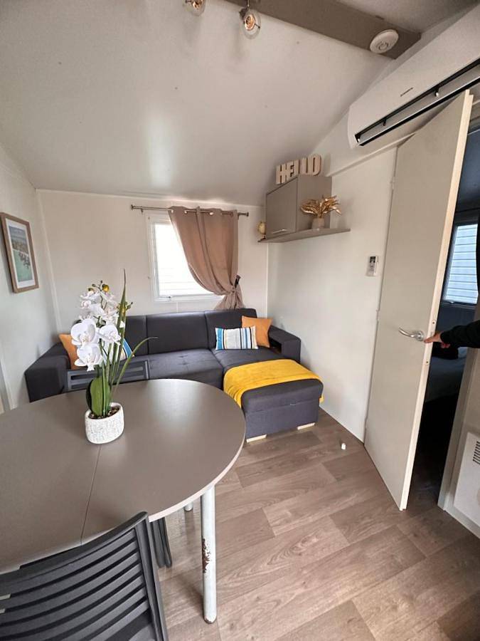 Mobil home chill house la jasse in Valras-Plage, Costa mediterránea (Francia)