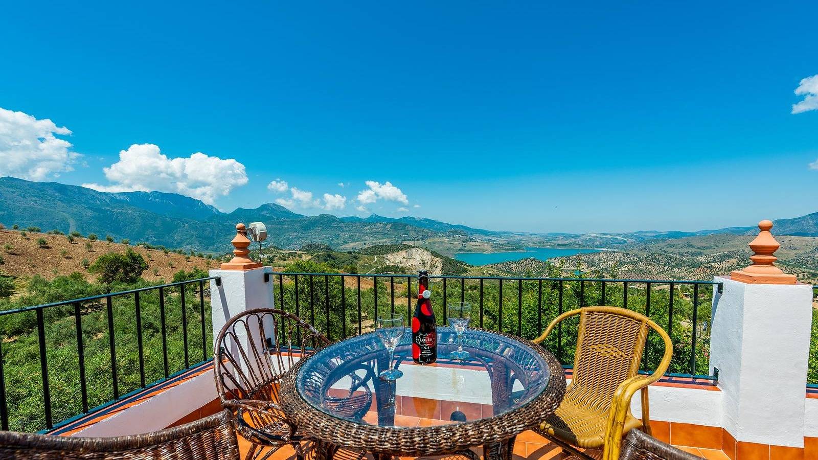 Los Cactus El Gastor by Ruralidays in El Gastor, White Villages