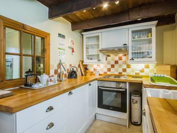 Log Cabin for 2 People in Glenshee, Cairngorms National Park, Photo 4