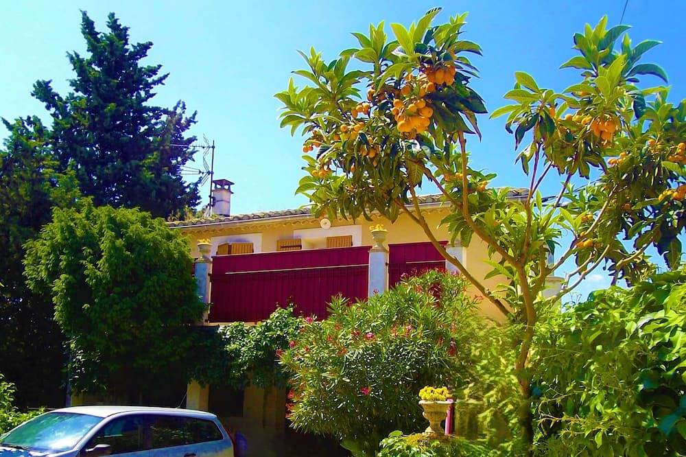 Appartement entier, La Cigale Gîte-Villa 2 pers. dans Village au Coeur de la Provence Près d'Avignon in Vedène, Vaucluse