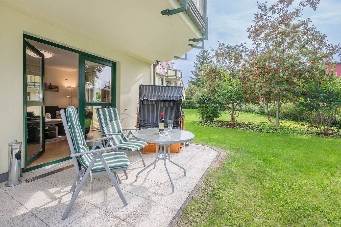 Ganze Wohnung, Ostseetrio Haus 2 - 08 - schönes Domizil mit Terrasse und Strandkorb in Zinnowitz, Usedomer Norden