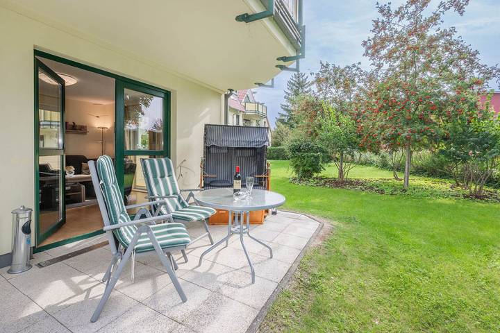Ganze Wohnung, Ostseetrio Haus 2 - 08 - schönes Domizil mit Terrasse und Strandkorb in Zinnowitz, Usedomer Norden