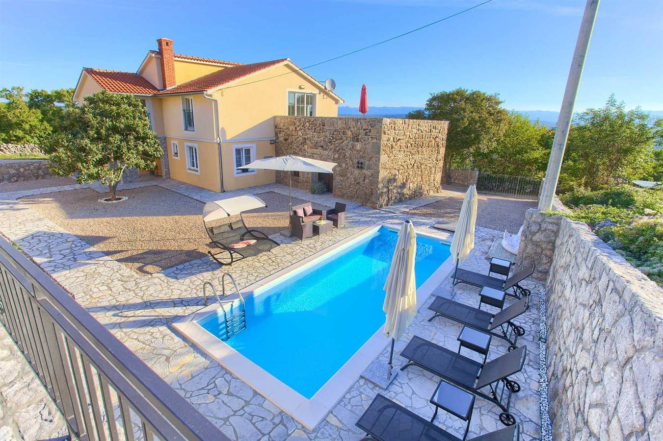 Villa Vrh mit privatem Pool in Krk Stadt, Krk