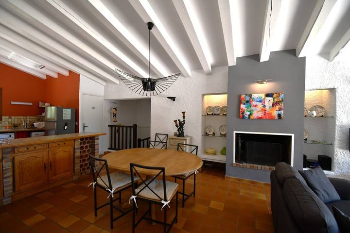 Gîte pour 6 personnes, avec terrasse ainsi que vue sur le lac et jardin, animaux acceptés à Esparron-de-Verdon - 4