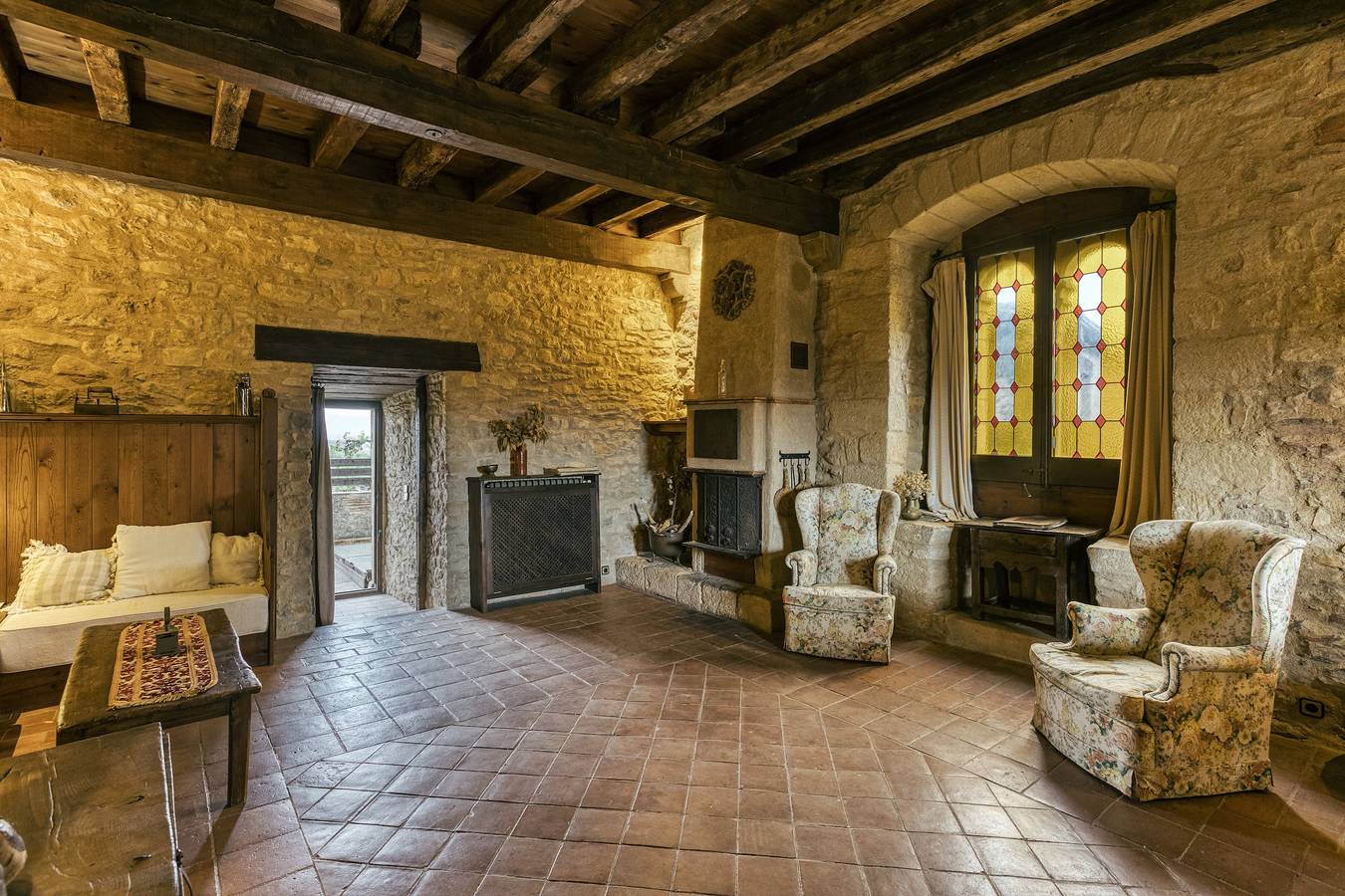 Castle 'Castell De Palau Sator' with Mountain View, Wi-Fi and Air Conditioning in Palau-sator, Costa Brava