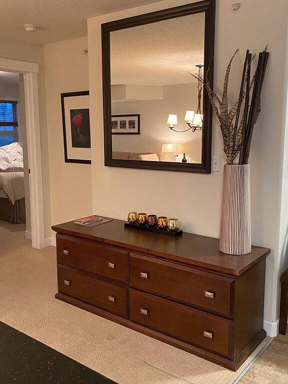 Ganze Wohnung, Top floor condo on Lake Windermere with spectacular lake and Mountain View’s in Kootenay-Nationalpark