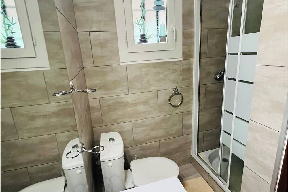 Entire apartment, Charming little apartment Le Maquis Rdc villa with garden area in Belvédère-Campomoro, Arrondissement de Sartène