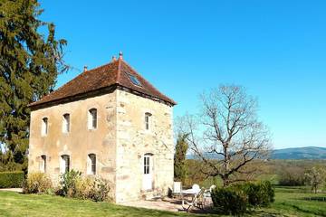 Gîte pour 6 personnes, avec jardin, animaux acceptés à La Grande-Verrière