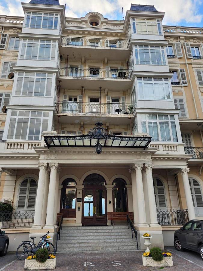 Gîte pour 2 personnes, avec terrasse et vue dans Parc du Bois Vidal - 3