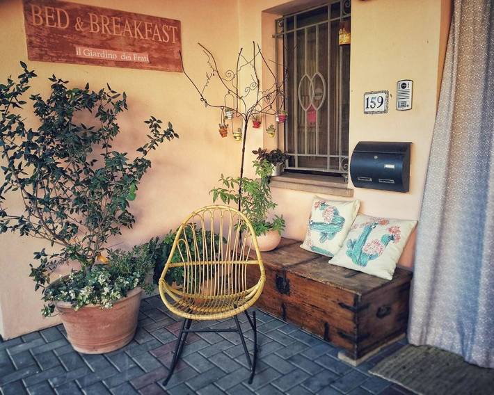Bed and breakfast per 3 persone, con panorama e balcone nonché giardino - 1