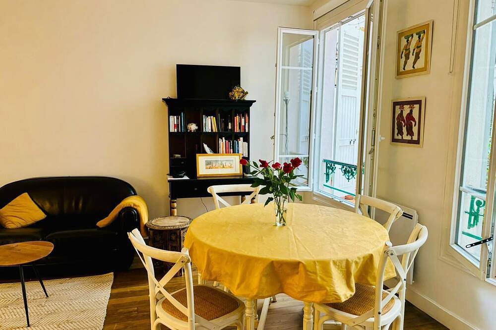 Apartamento entero, Barrio Latino, cerca rue Mouffetard, jardines, Sorbonne céntrico bien comunicado in París, Isla de Francia
