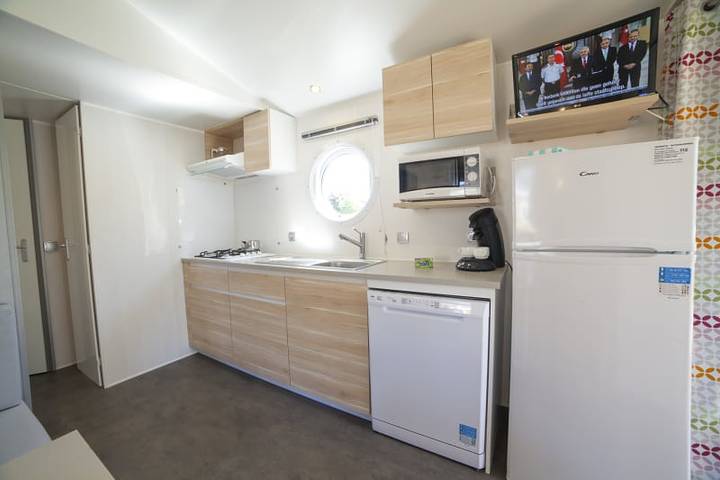 Camping für 6 Personen, mit Balkon/Terrasse und Terrasse sowie Seeblick in der Bretagne - 4