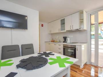 Camping für 4 Personen, mit Terrasse, kinderfreundlich in Zadar