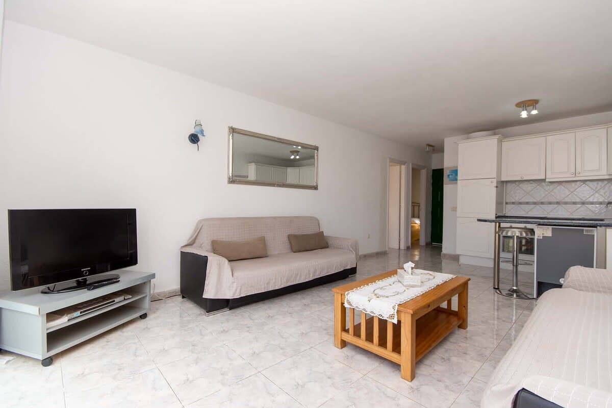 Ganze Wohnung, Mare Verde 98 - Two Bed in Playa de Fañabé, Adeje