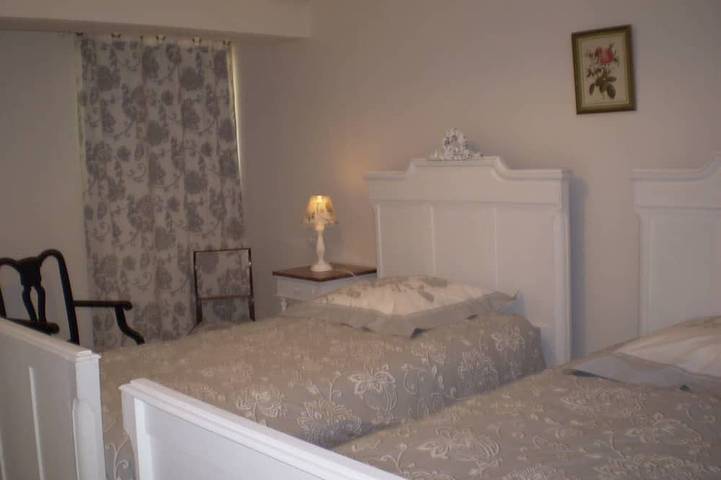 Location de vacances pour 14 personnes, avec balcon et jardin à Creysse - 4