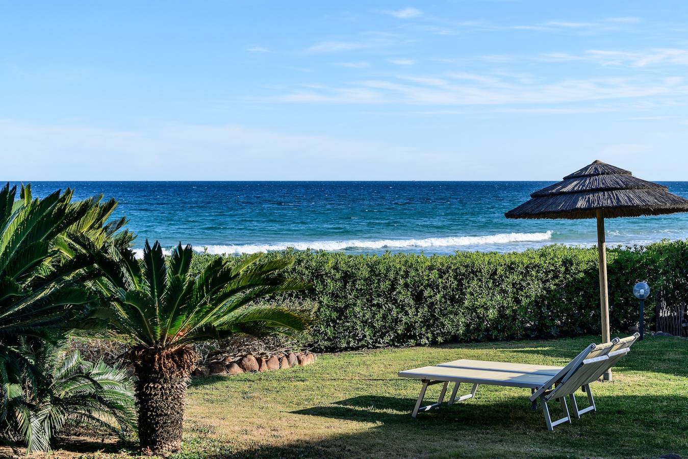 Villa Fernando – Spaziosa villa con giardino privato e accesso diretto alla spiaggia in Santa Margherita di Pula, Pula e dintorni
