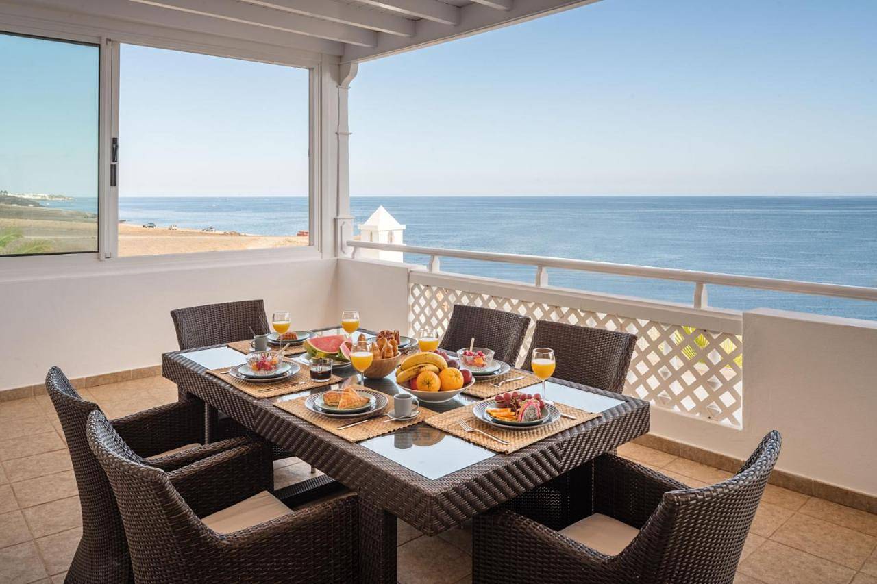 Odin Luxury Villa by Buenavilla in Puerto Calero, Yaiza