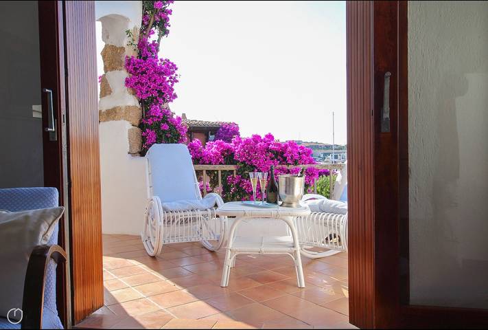 Ferienwohnung für 4 Personen, mit Balkon und Terrasse in Costa Smeralda - 2