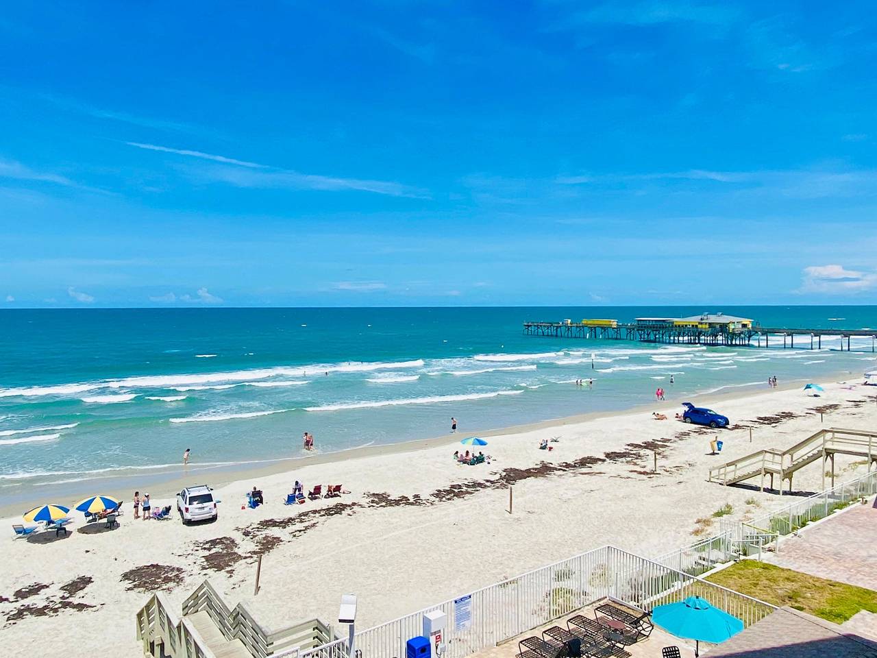 Vacation Rental for 6 Guests in Daytona Beach Shores, Florida