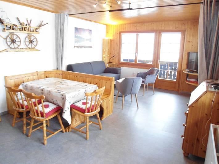 Gîte pour 6 personnes, avec terrasse dans Champoussin - 2