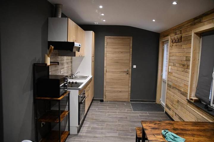Gîte pour 4 personnes, avec terrasse dans Brugelette