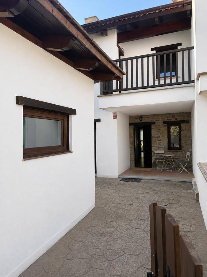 Casa rural para 6 personas, con Terraza y Piscina en Jaca