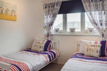 Holiday Home for 4 People in Perranporth, Cornwall, Photo 2