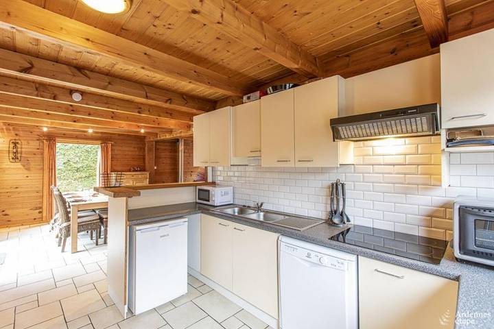 Gîte pour 6 personnes, avec vue ainsi que jardin et terrasse, animaux acceptés dans Sougné-Remouchamps - 3