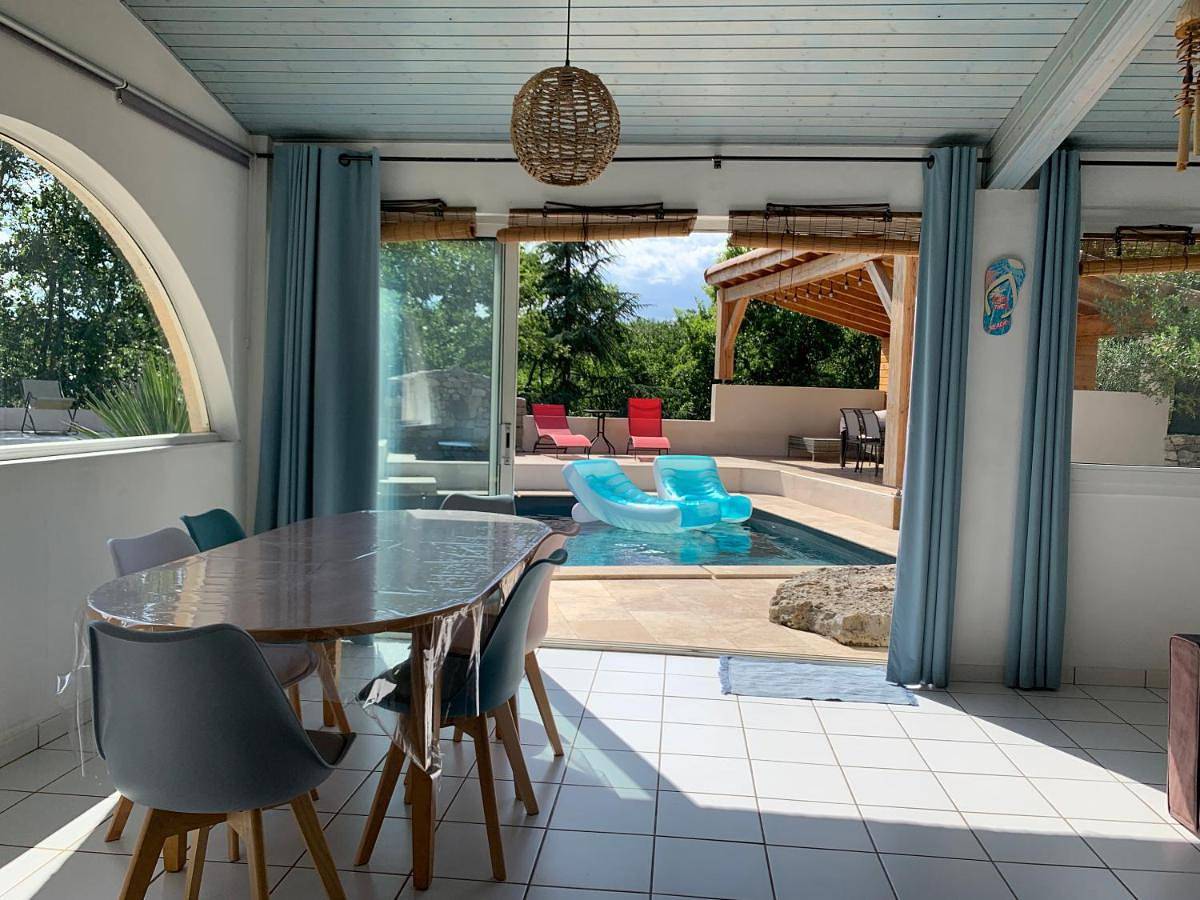 Family Room with Private Bathroom in Saint-Alban-Auriolles, Ardèche
