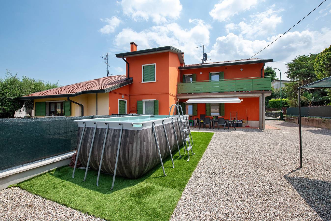 Entire studio, Studio 'La Villa Del Caribe Mono Catalina' with Lake View, Wi-Fi and Air Conditioning in San Benedetto, Peschiera del Garda