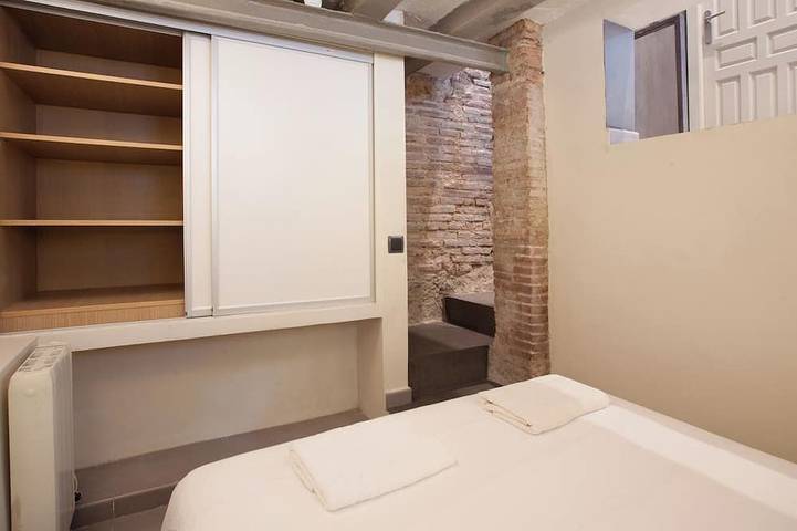 Split-level apartment in Barceloneta near sea in Barcelona Centre, Barcelona