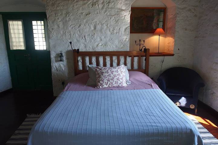 Location de vacances pour 6 personnes, avec balcon et jardin, animaux acceptés à Hydra - 2