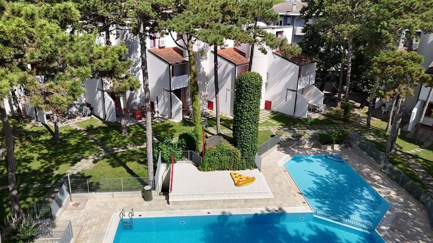 Appartamento per 8 persone, con giardino e balcone nonché panorama in Lignano Sabbiadoro