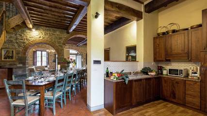 Villa for 18 People in Cortona, Arezzo Province, Photo 2