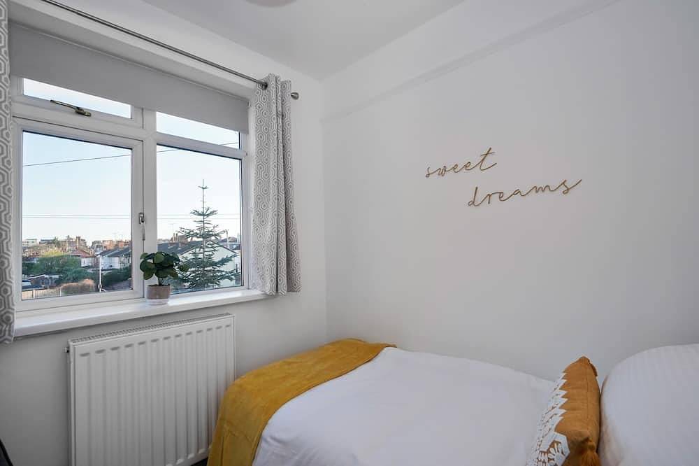 Stylish House - Cowdray Avenue, Colchester in Colchester, Essex