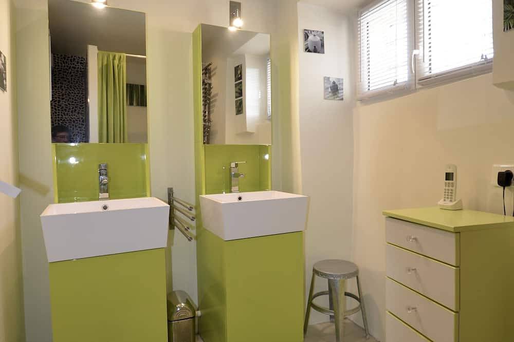 Duplex ( classé 4 étoiles ) dans maison de village avec vue exceptionnelle ! in Venterol, Région de nyons